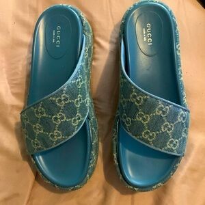 Women’s GG denim gucci platform sandals Never worn new w/o tags